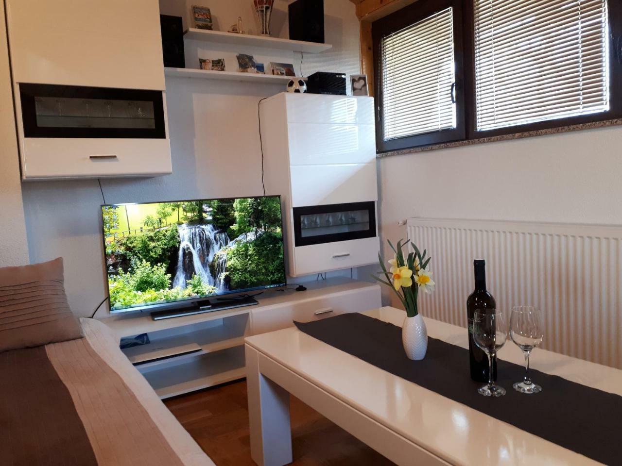 Apartment Jareb Slunj Esterno foto