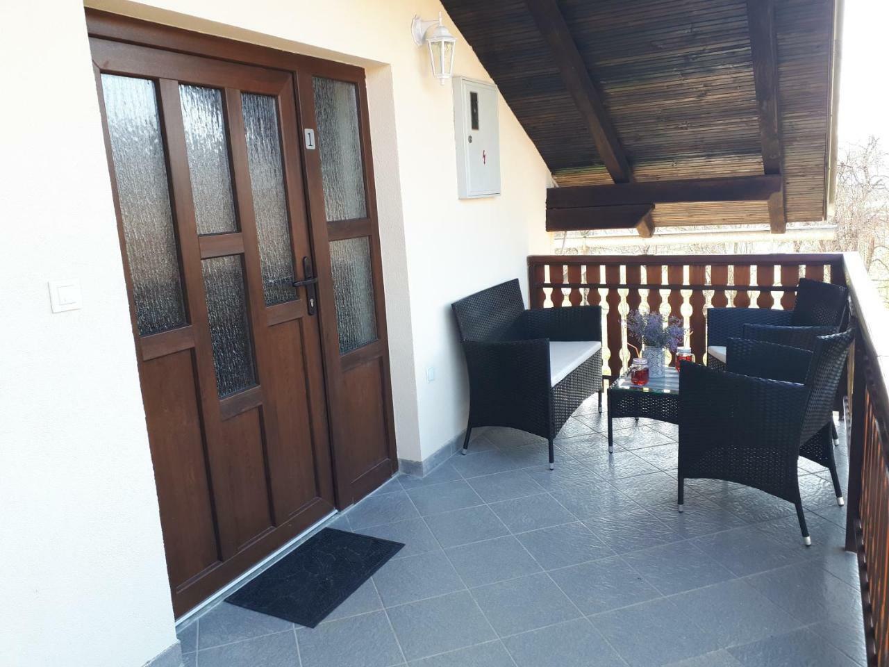 Apartment Jareb Slunj Esterno foto