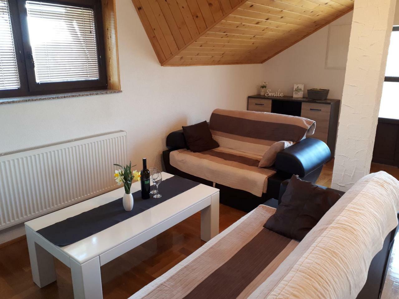 Apartment Jareb Slunj Esterno foto